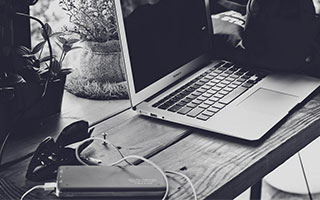 开云体育网站入口-莱万状态火热，连续7场在德甲破门，莱万2020集锦